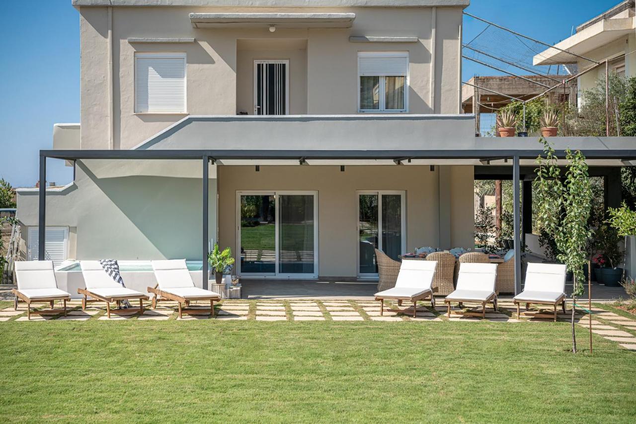 Happyhouse *